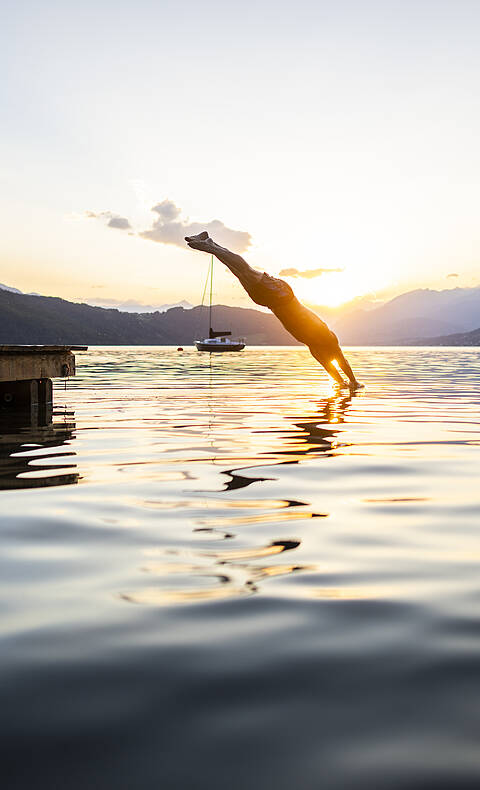 Baden im Millstätter See bei Sonnenuntergang © Gert Perauer_MBN Tourismus