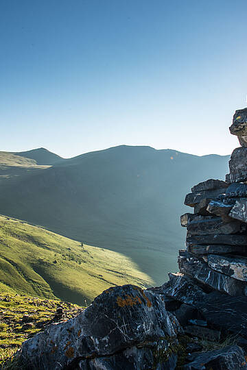 Alpine Landschaft auf Etappe 2 des Nockberge Trail im UNESCO Biosphärenpark zwischen Neue Bonner-Hütte und Innerkrems.