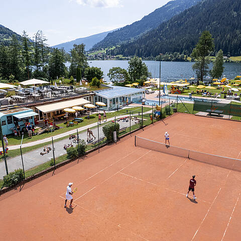 Tennis mit Seeblick © Gert Perauer_Brennseehof