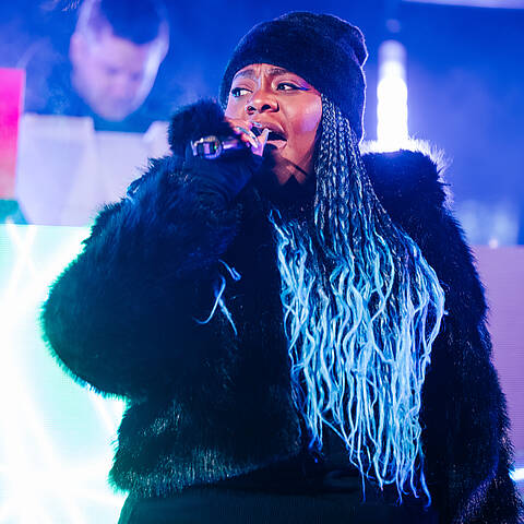 Sängerin bei der Nock Beats Eröffnung in Bad Kleinkirchheim